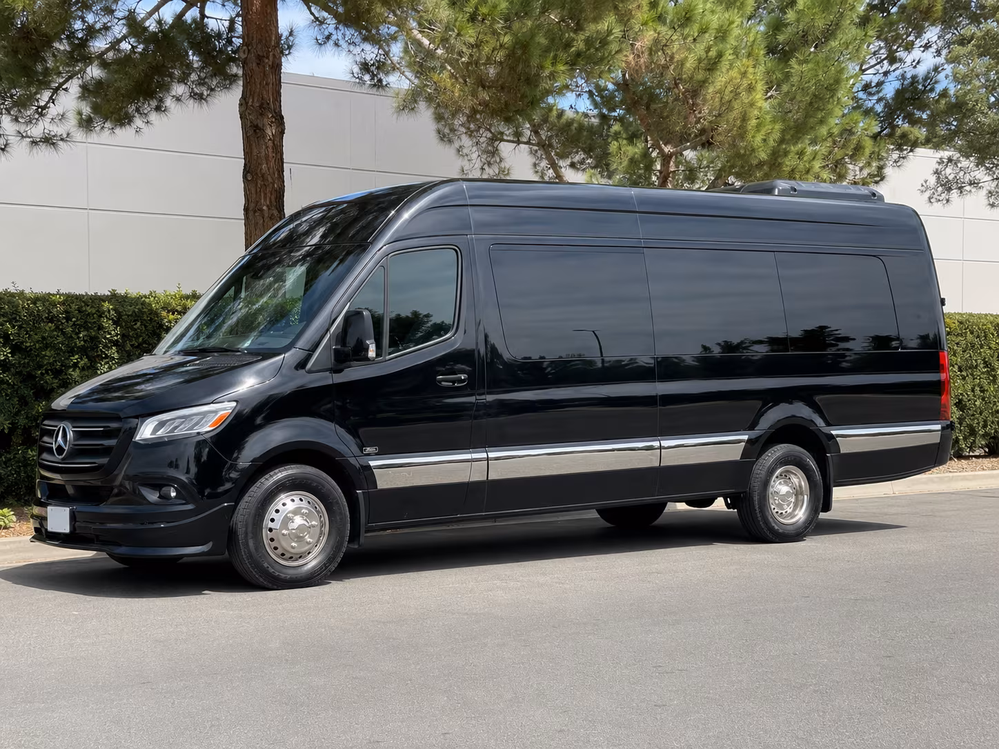Daly City Airport Shuttle & Transportation party bus exterior