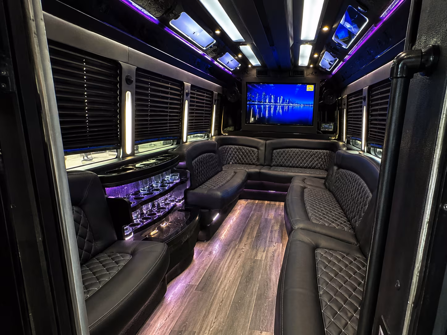 Daly City Winery Tour & Pub Crawl Transportation party bus exterior