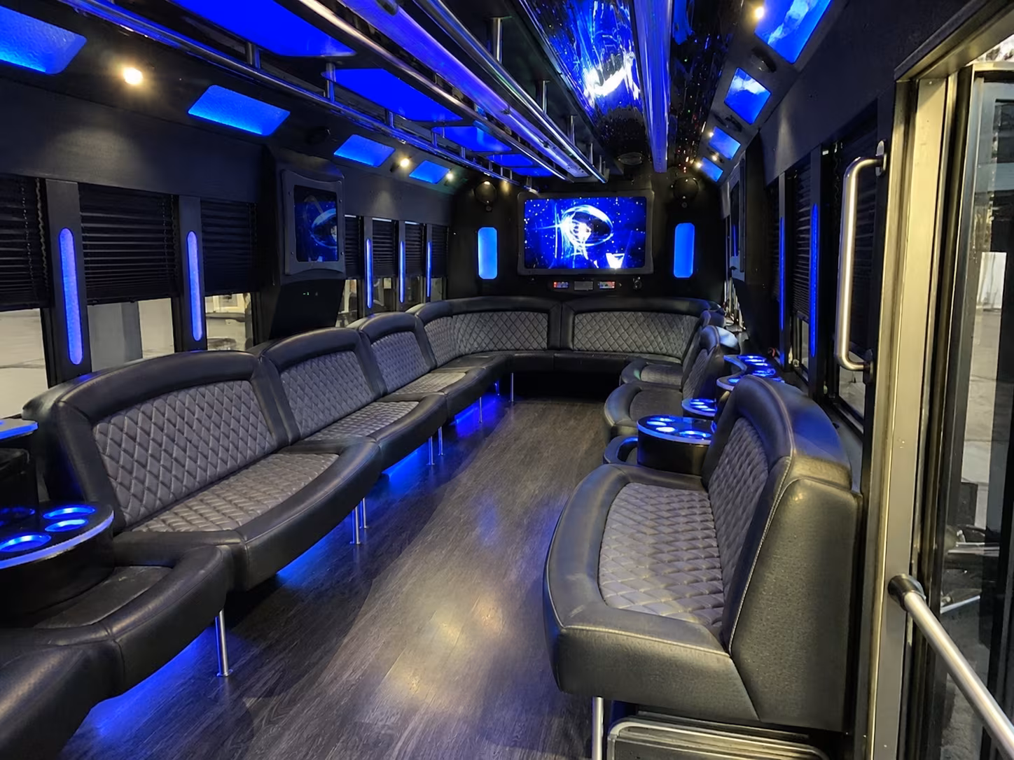 Daly City Winery Tour & Pub Crawl Transportation party bus exterior